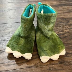 Green Dinosaur Foot Slippers